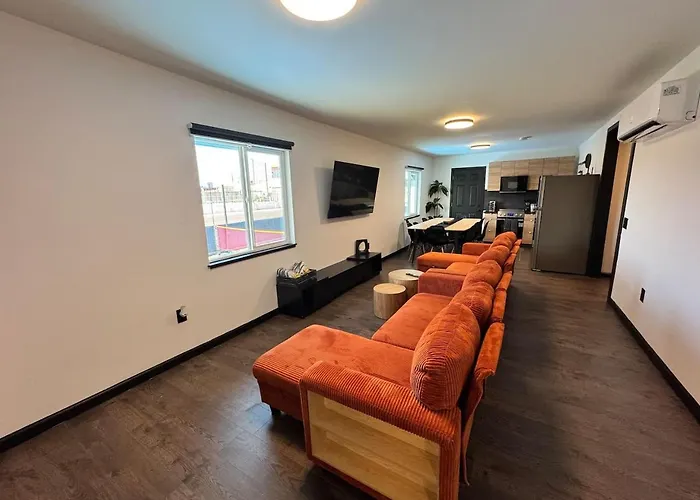 Holiday home Wellness And Retreat Sleeps 19 *