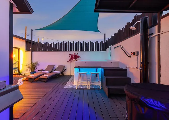 Holiday home Wellness And Retreat Sleeps 19